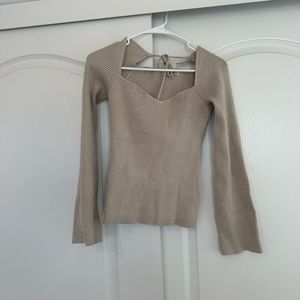 Verge Girl Bell Sleeve Long Sleeve sweater fits like medium